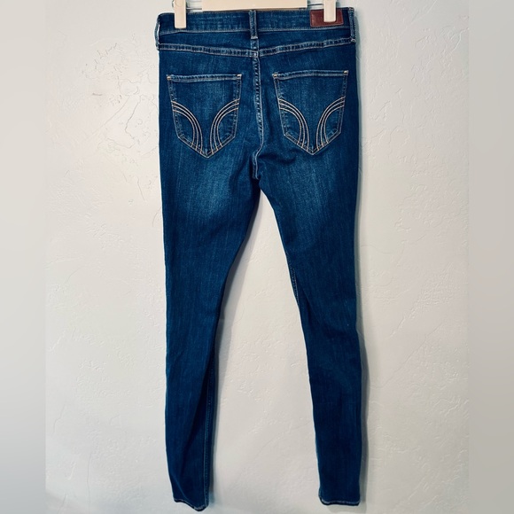 Hollister Jeans High Rise Super Skinny Medium Wash Distressed SZ 26/3L LIKE NEW - Picture 3 of 15